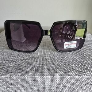 True Religion Oversized Black Gold Square Sunglasses Brand Jeans